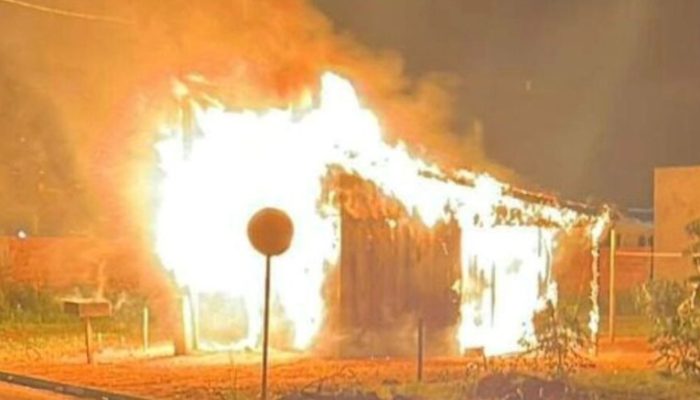 CASA PEGA FOGO