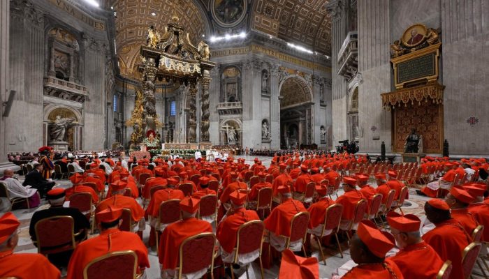 Capa_Conclave-Igreja-Catolica-tenta-se-blindar-das-noticias-falsas-e-campanhas-de-difamacao