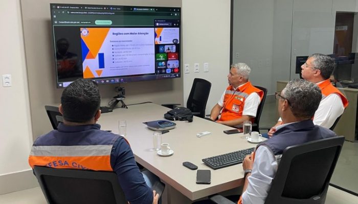 Defesa-Civil-orienta-coordenadores-sobre-chuvas-1-