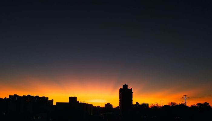 RS_Porto-Alegre-por-Vanessa-Gehm-_entardecer-2022-07-13