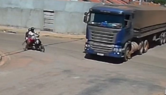 Videdo-mostra-acidente-em-Cacares.