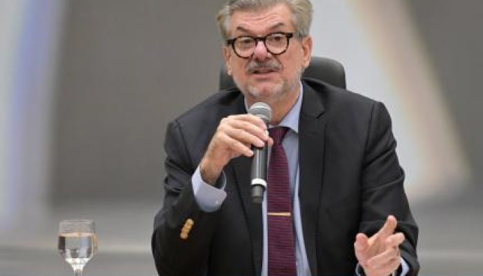 fe697ce0ba2fc3928b1de88e40990a82