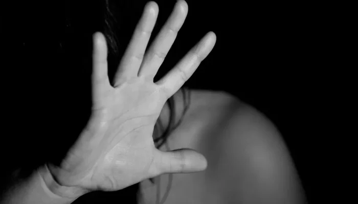 hand-1832921-1920