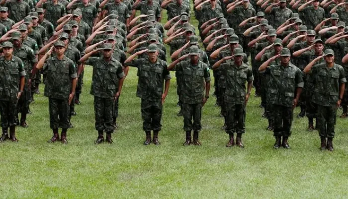 militares.jpg