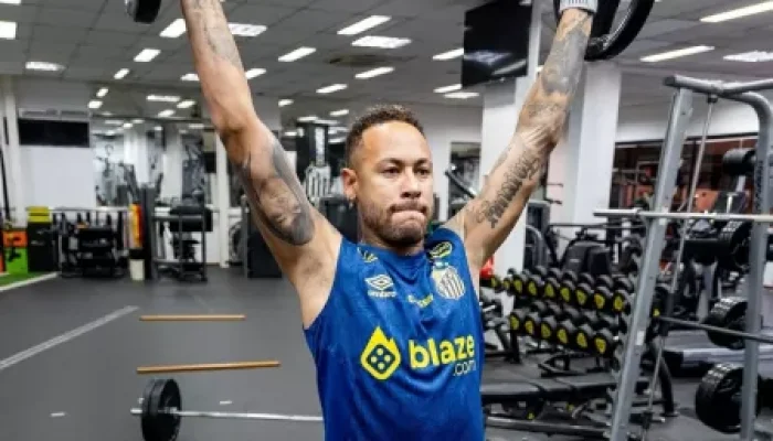 neymar-faz-treino-fisico-na-academia-do-ct-rei-pele-1743278527786_v2_450x450.jpg